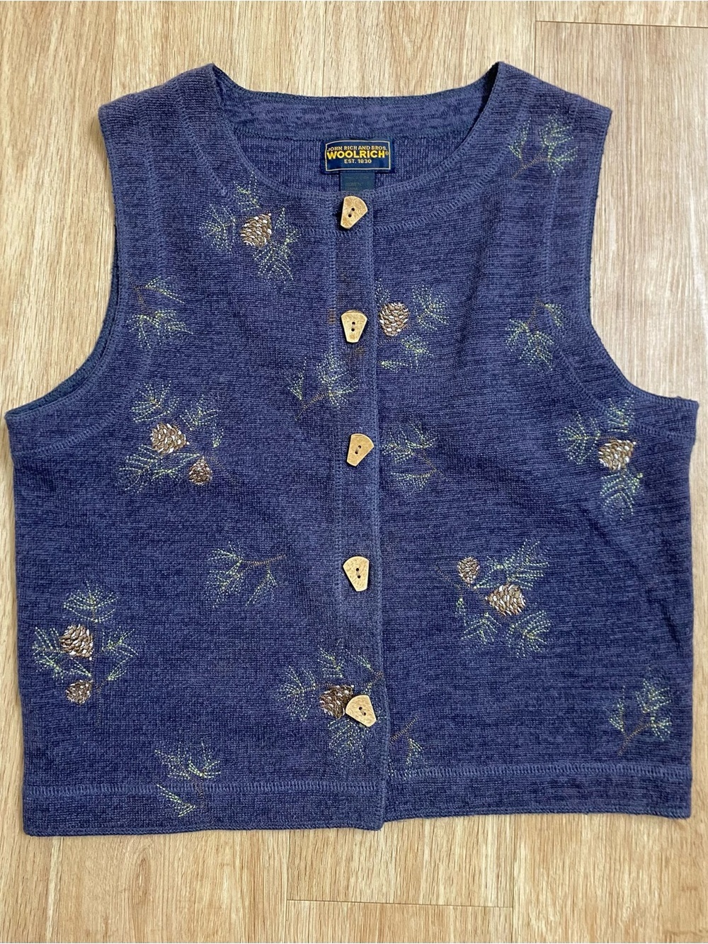 Woolrich Navy Blue Pinecone Embroidered Knit Vest